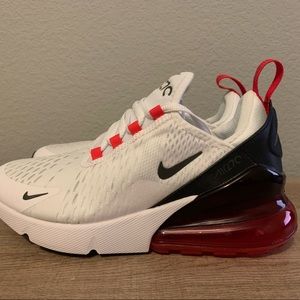 Nike Air Max 270 GS Size 4Y/5.5W Sneakers